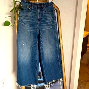 Wide Leg Cropped Jeans